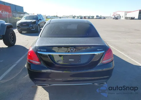 2015 Mercedes-Benz C 300 4Matic from USA, damaged, VIN 55SWF4KB3FU016331